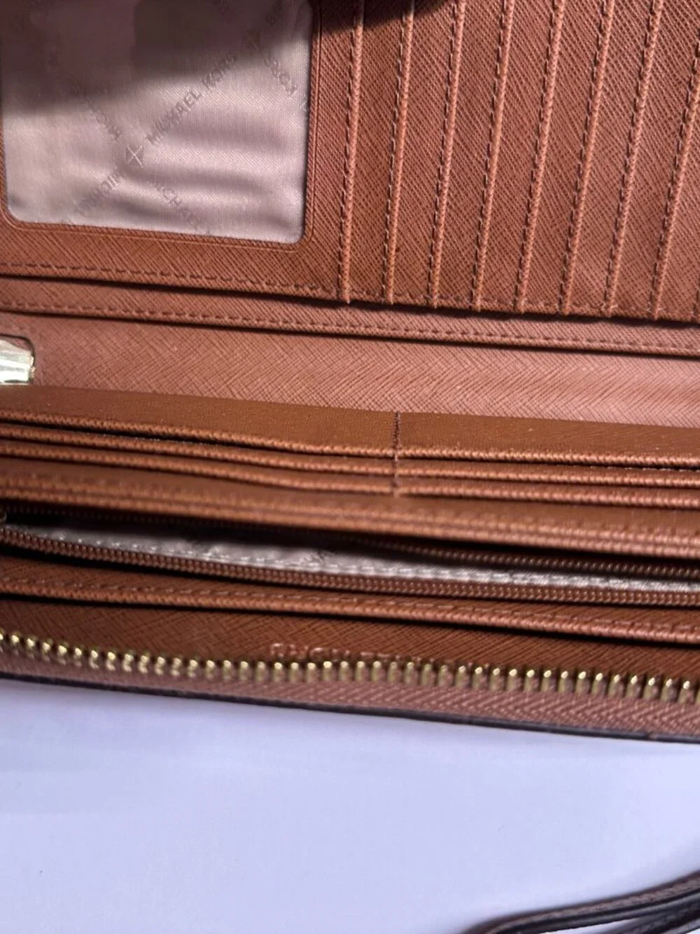 Michael Kors Large Jet Set Travel Pebbled Leather Wristlet - Camel 35T7GTVE7L